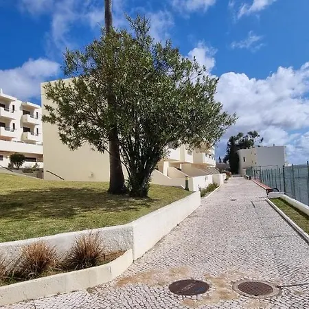 Jardim 3* אלבופיירה