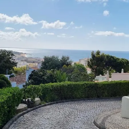 Jardim 3* אלבופיירה